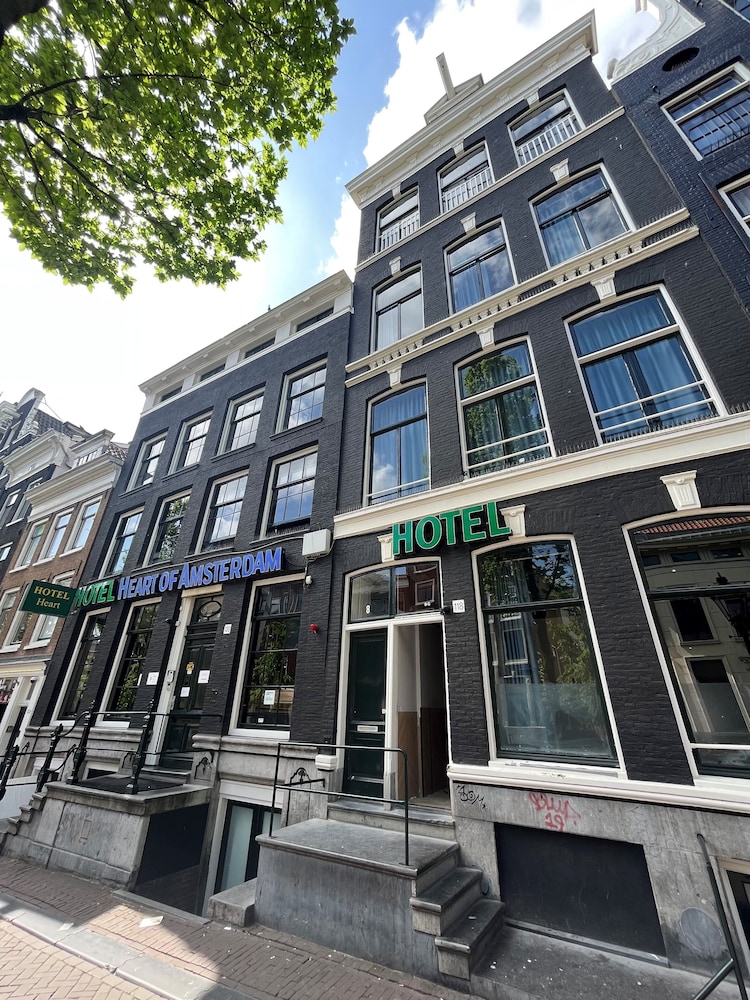 Heart of Amsterdam 2/50