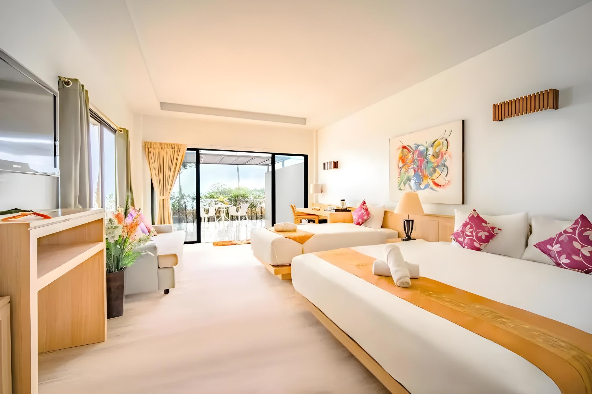 Family Suite, 2 Double Beds, Beach Front