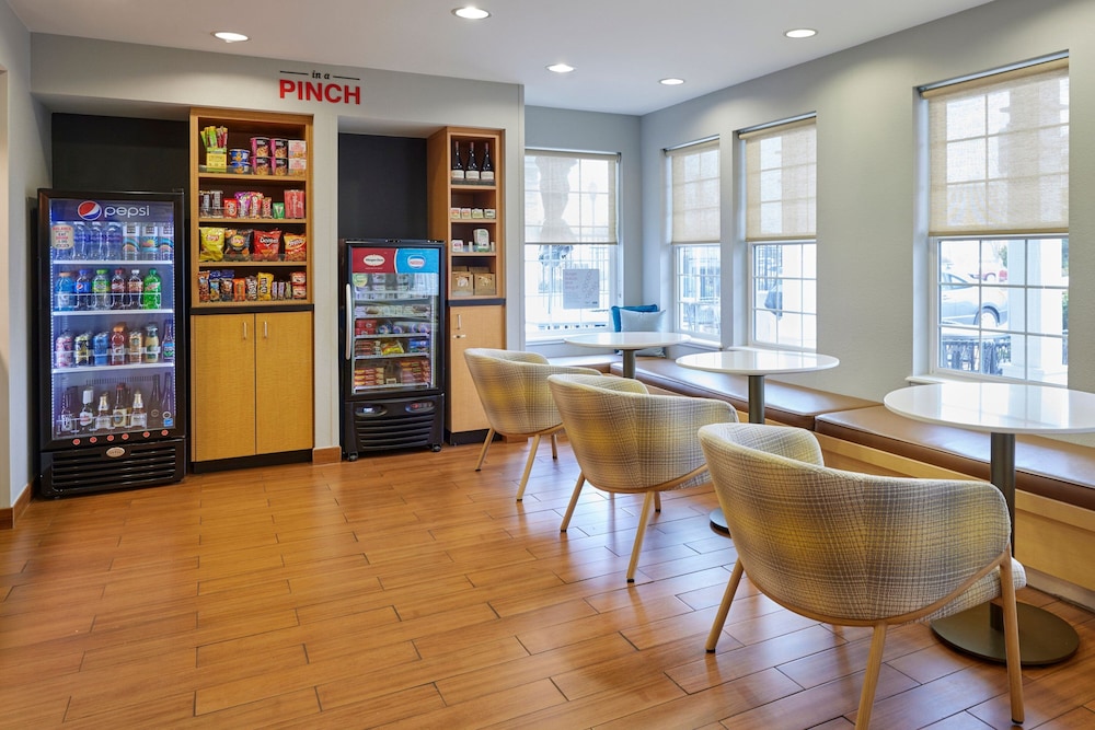 TownePlace Suites Medford 24/41