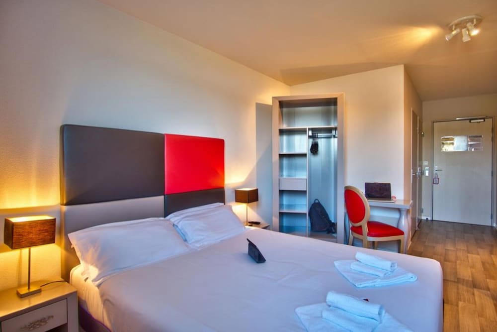 Adonis Hotel Bayonne 18/58