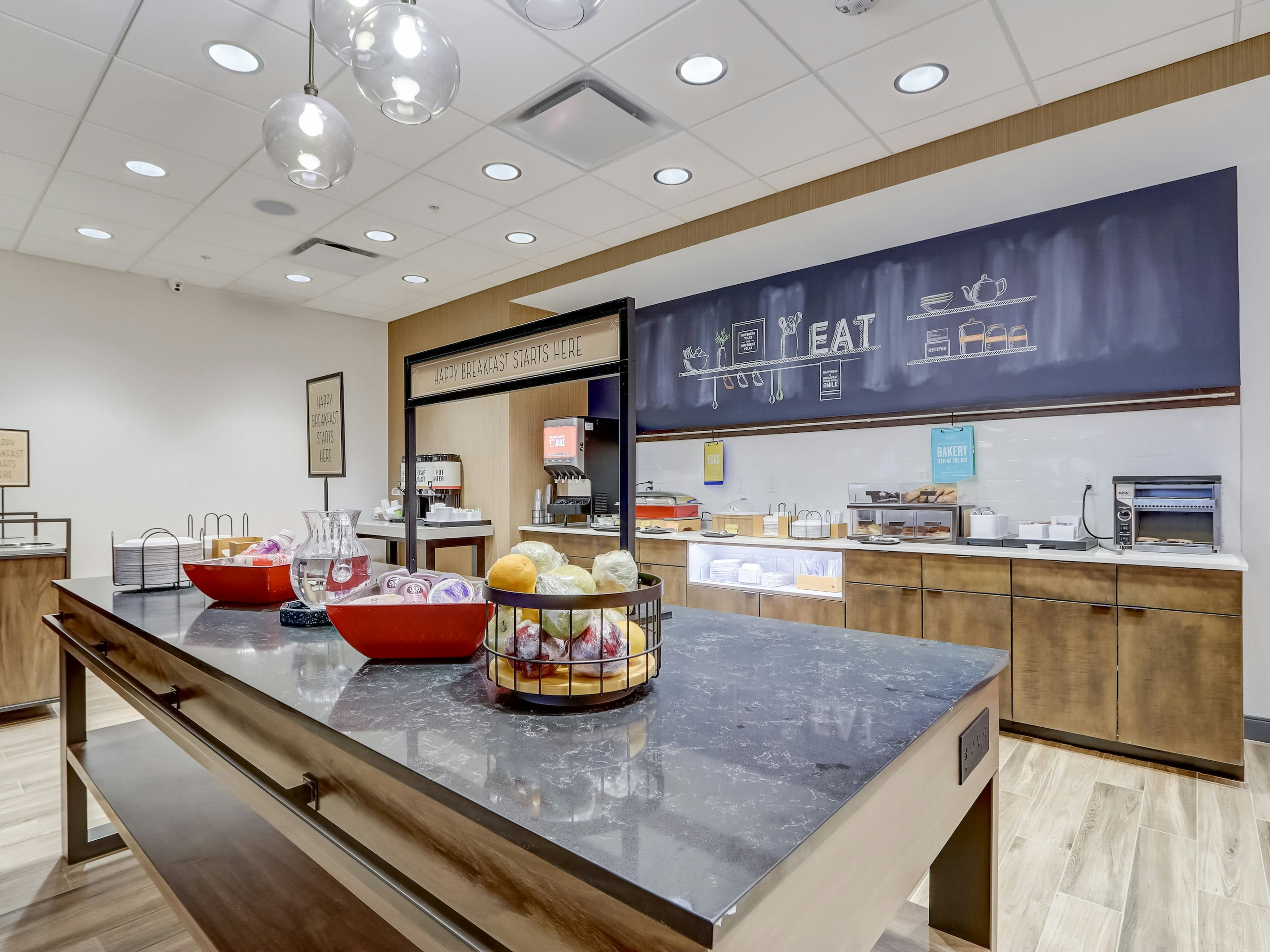 Hampton Inn & Suites Cincinnati Midtown Rookwood 20/26