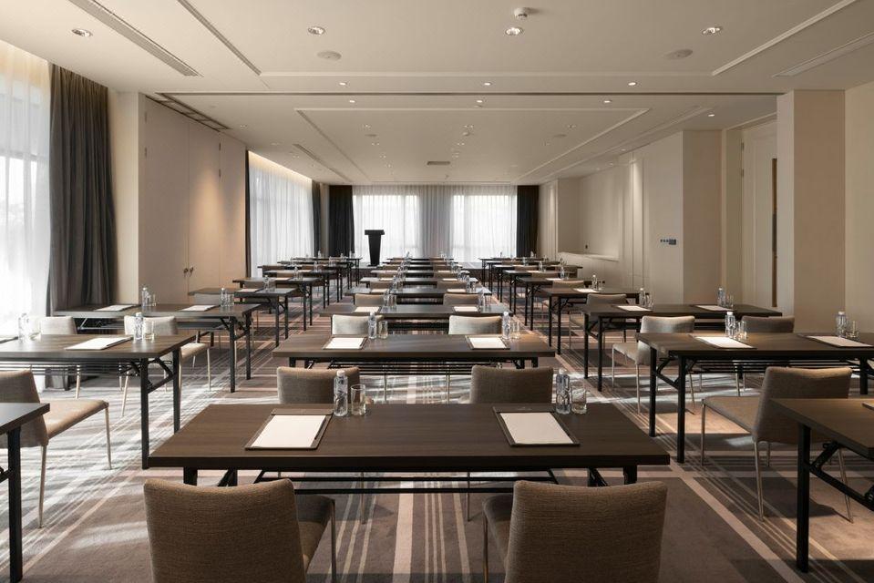 Barony Park Hotel Shanghai 27/29