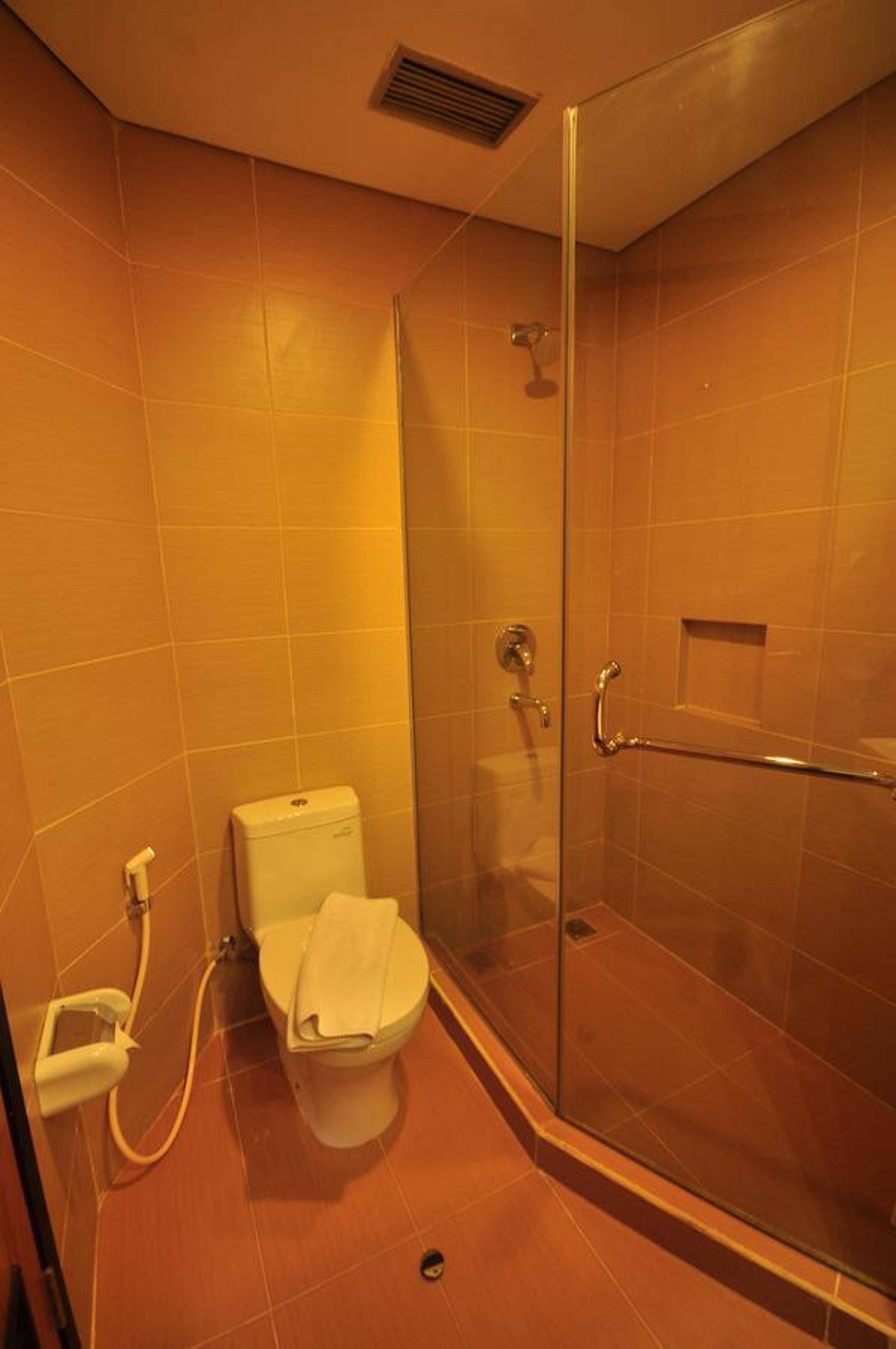 Standard, Double Bed, De Batara Hotel 7/9