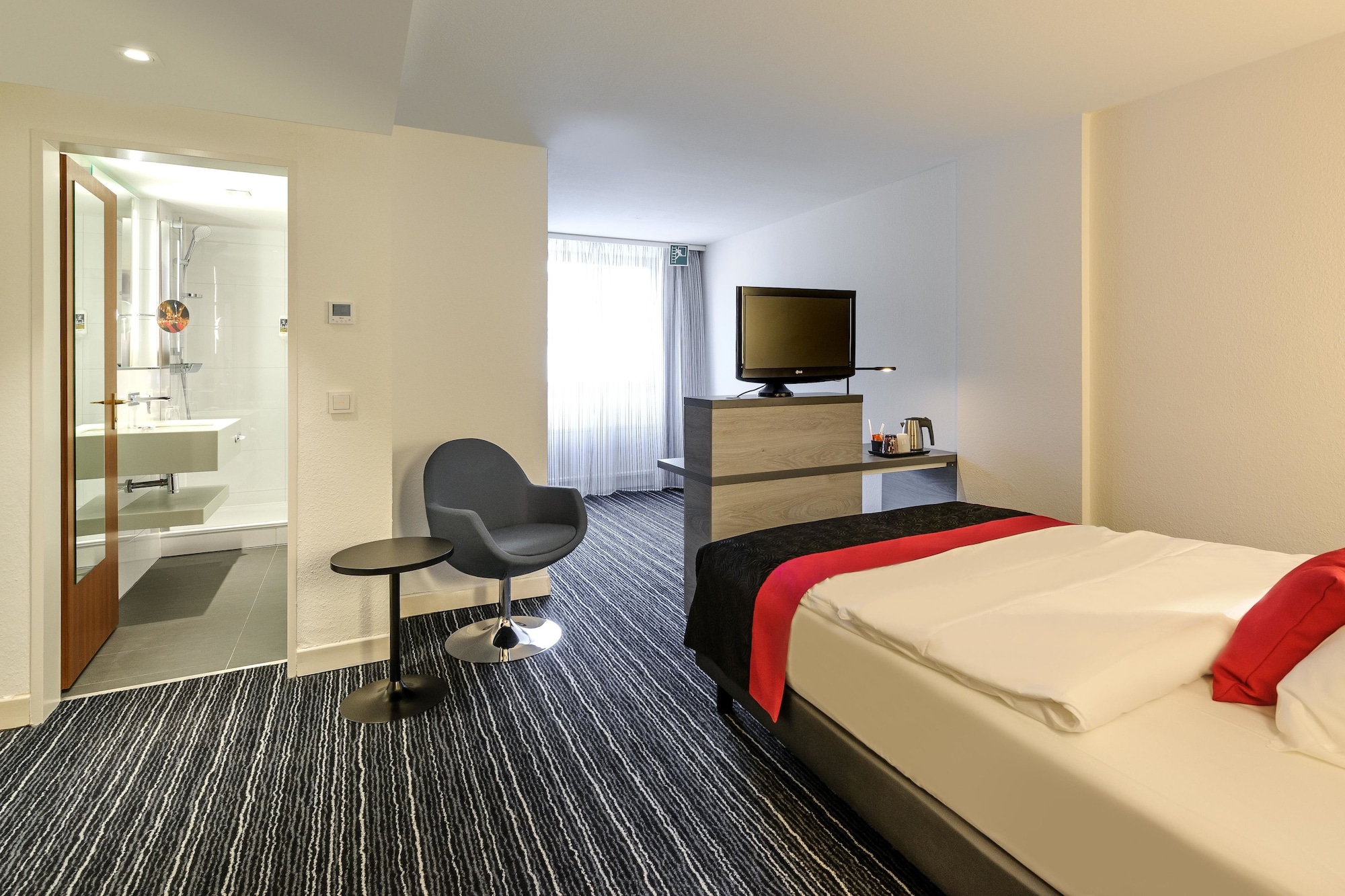 STANDARD, SINGLE BED