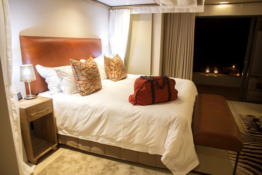 Jacana River Lodge 10/50