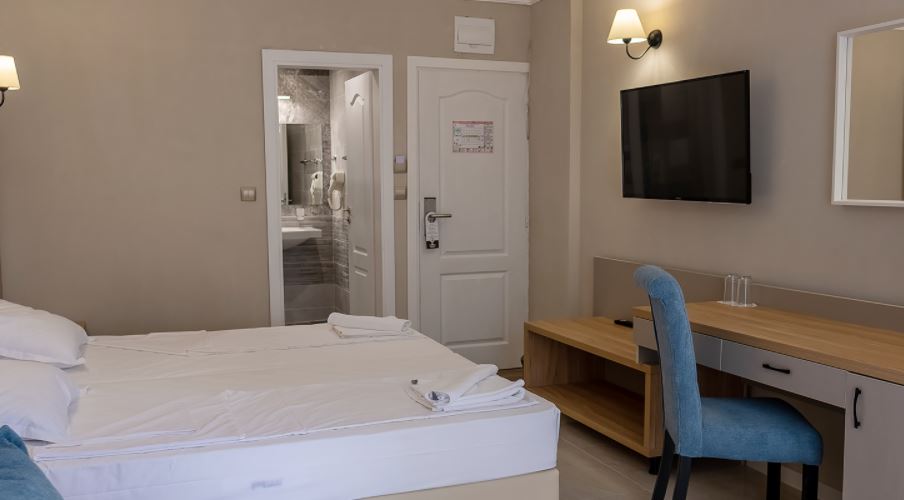 Room, Double Bed, Park View