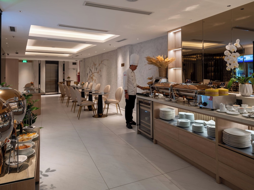 H Hotel Ha Noi 27/37