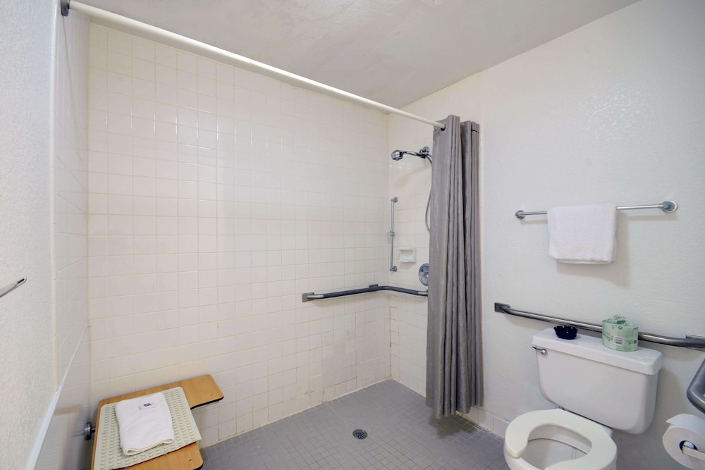 Motel6 Baytown, TX - Baytown East 36/63