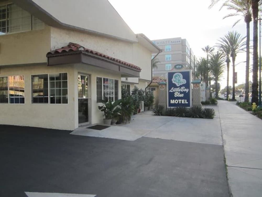 Little Boy Blue Motel photo2