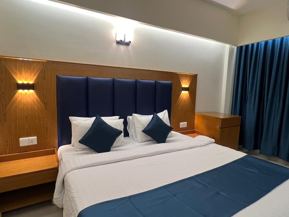 1 BEDROOM, DELUXE, DOUBLE BED, SEA VIEW