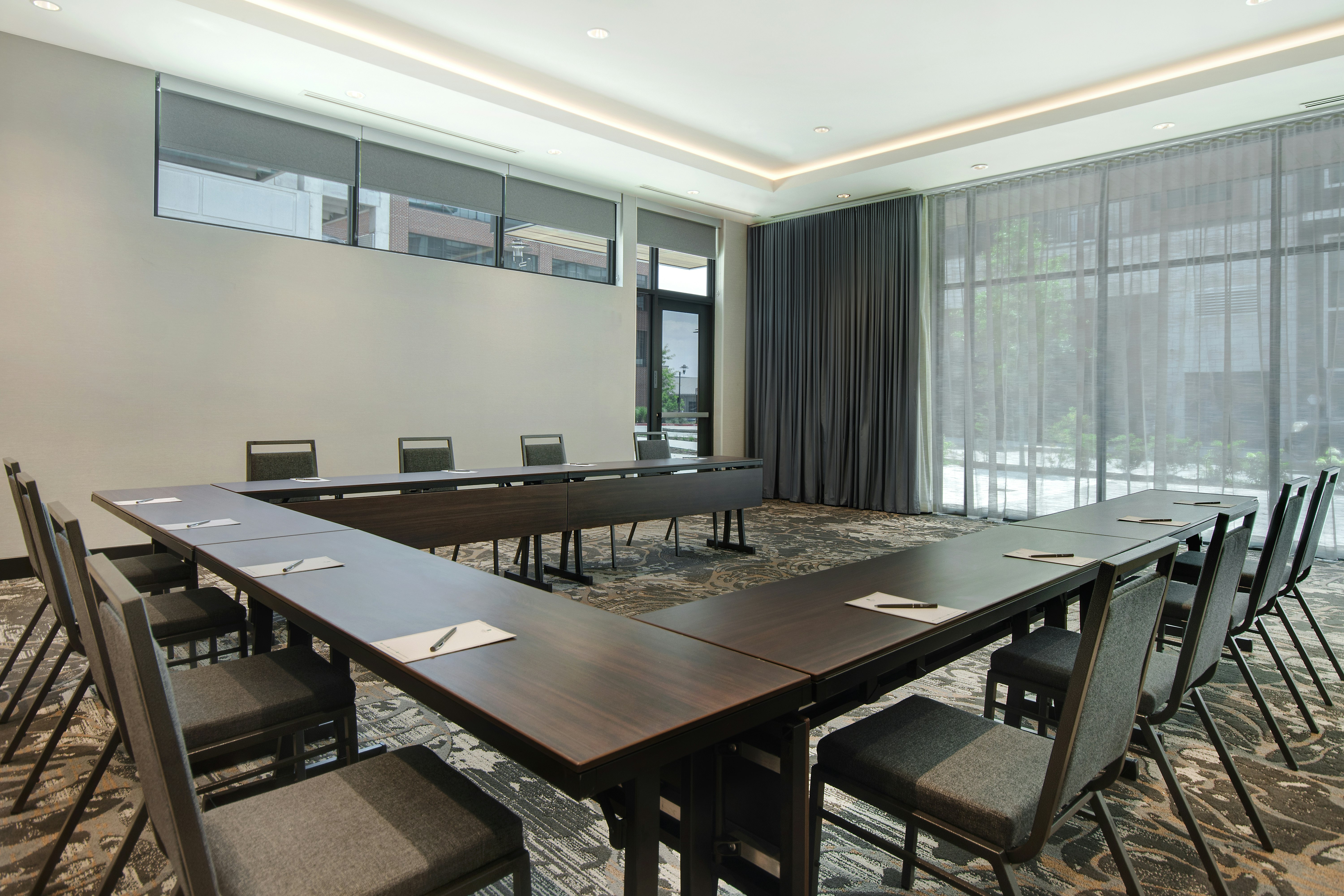 Embassy Suites by Hilton Alpharetta Halcyon 45/49