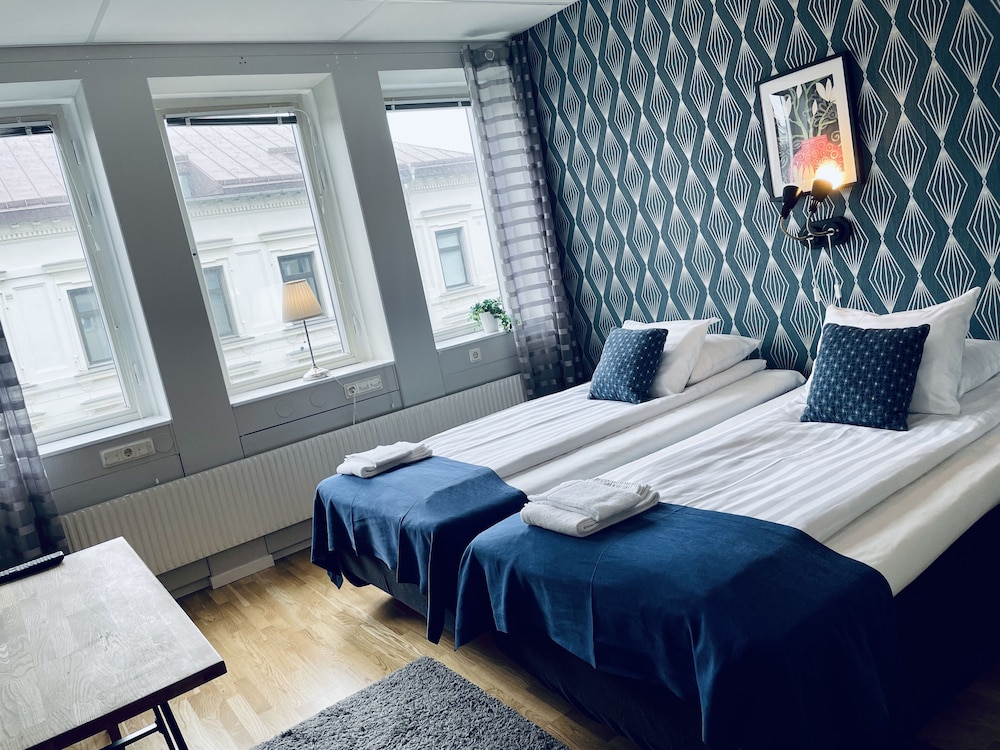 Le Mat B&B 4/18