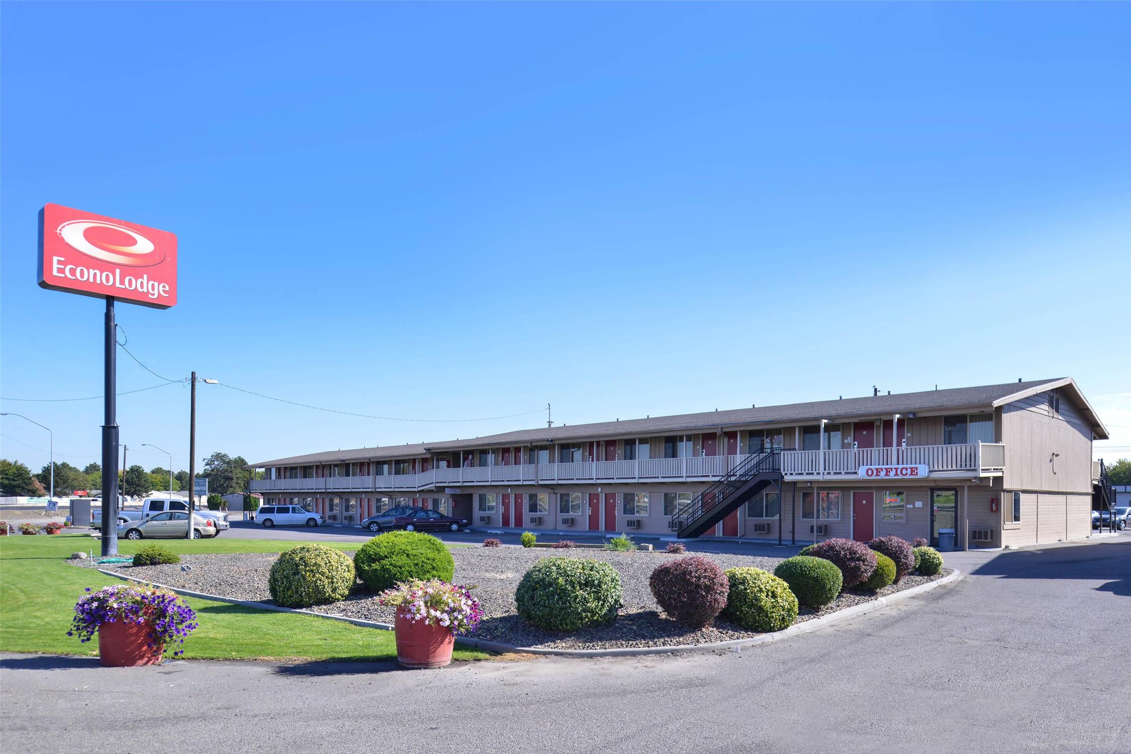 Econo Lodge Kennewick Tri-Cities 3/27