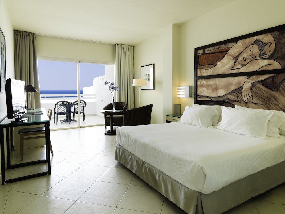 H10 Estepona Palace 12/50