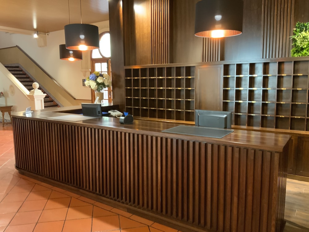 Maria Cristina Hotel 7/72