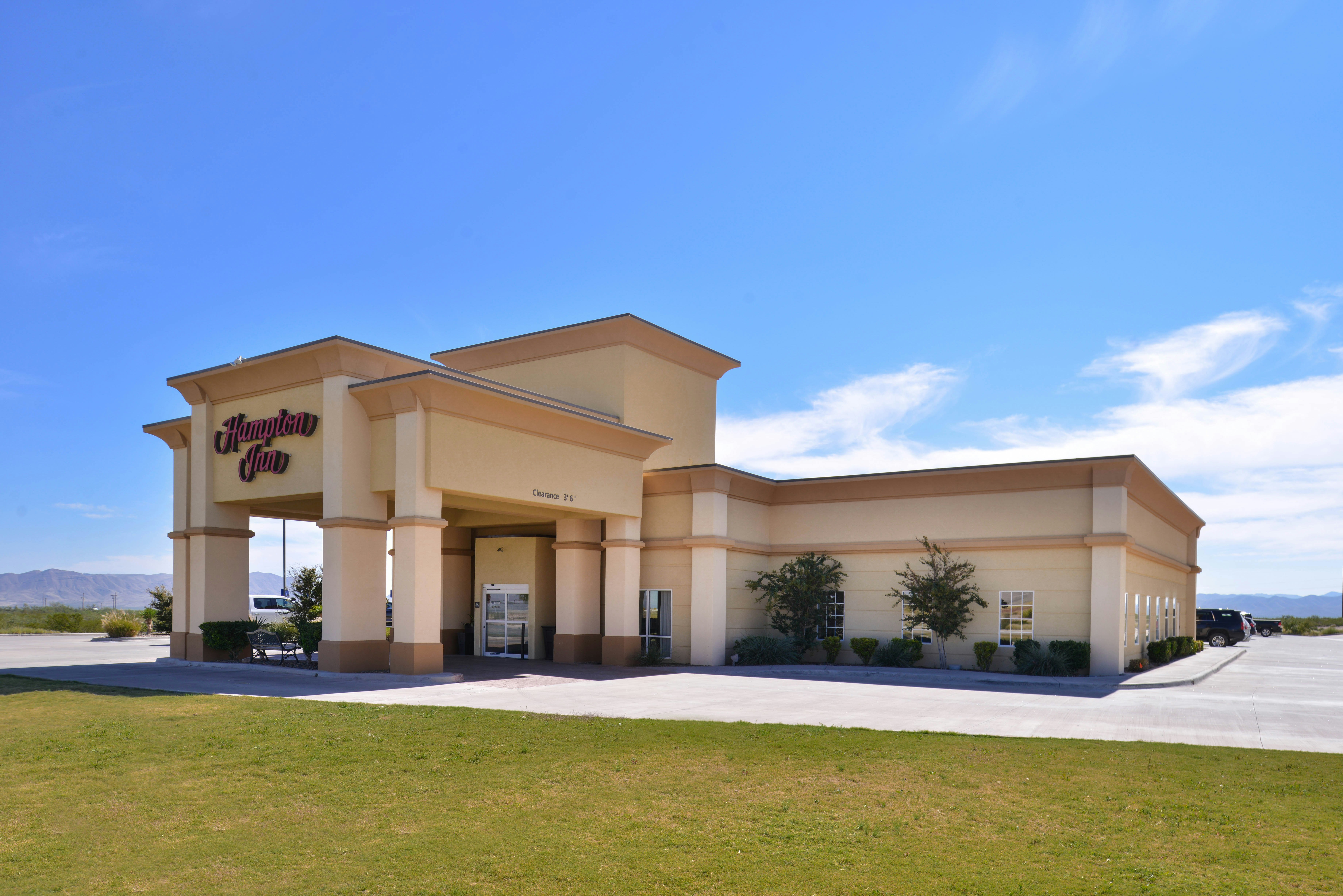 Hampton Inn Van Horn 6/48