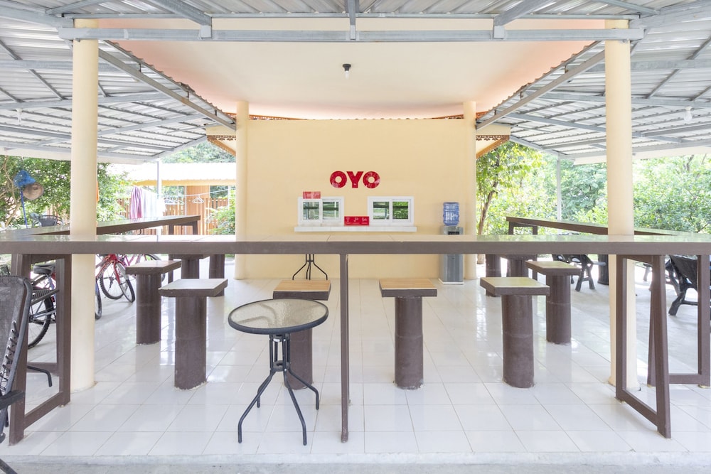 OYO 75359 Thaiburi Thara Resort 30/43