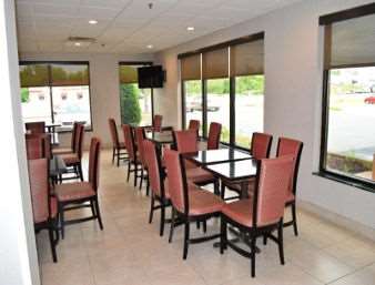 Days Inn by Wyndham Blairsville 40/49