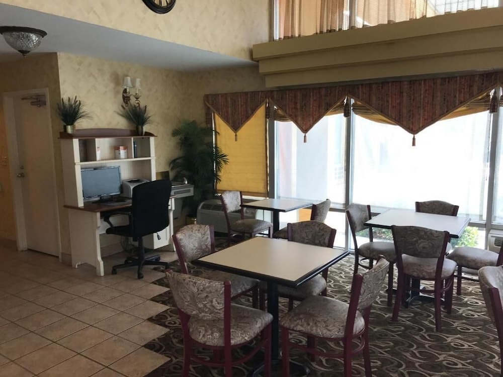 Fairbridge Inn Express Natchez 38/53