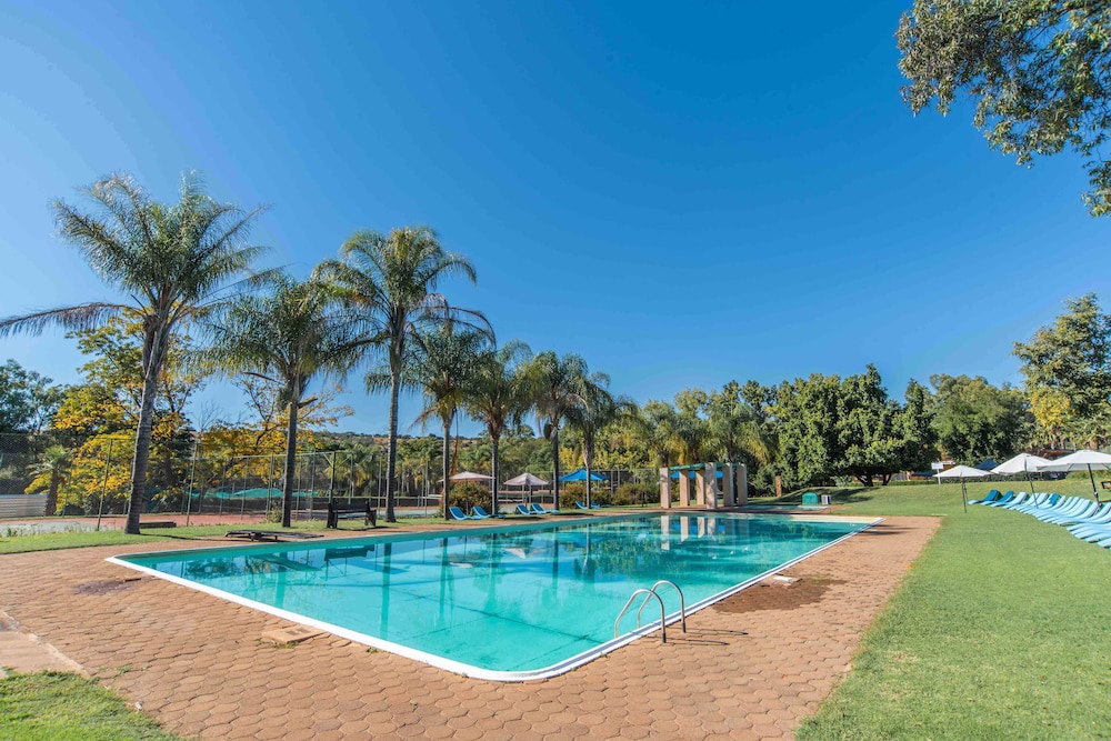 Sparkling Waters Hotel & Spa 46/50