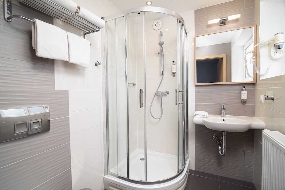 Hotel Antares 50/50