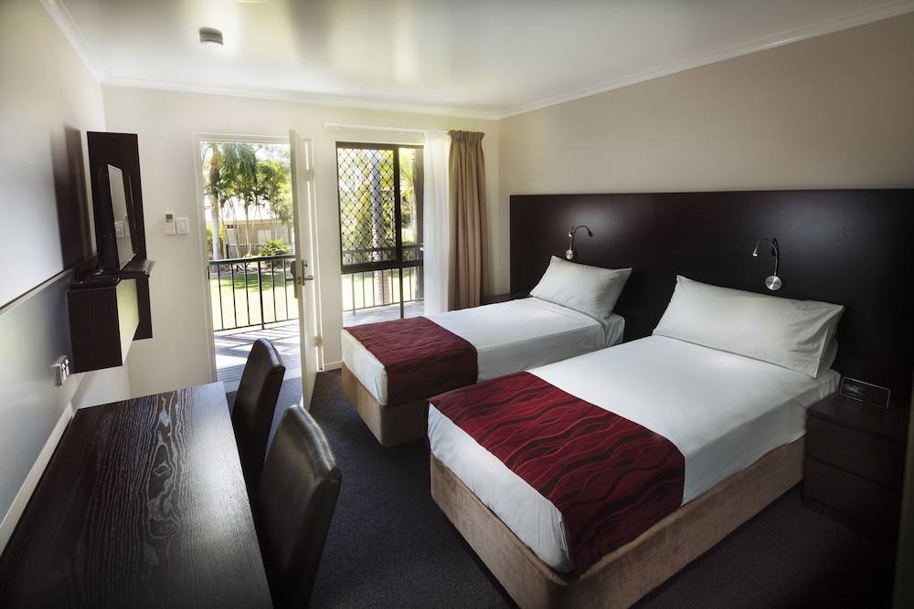 MERCURE TOWNSVILLE 22/61
