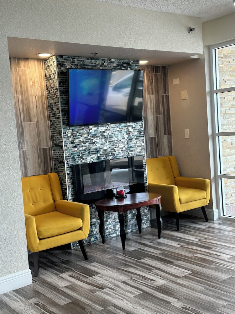 Belmont Inn Suites 22/50