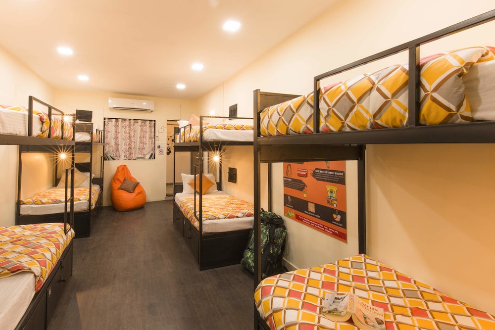 Zostel Mumbai 24/50