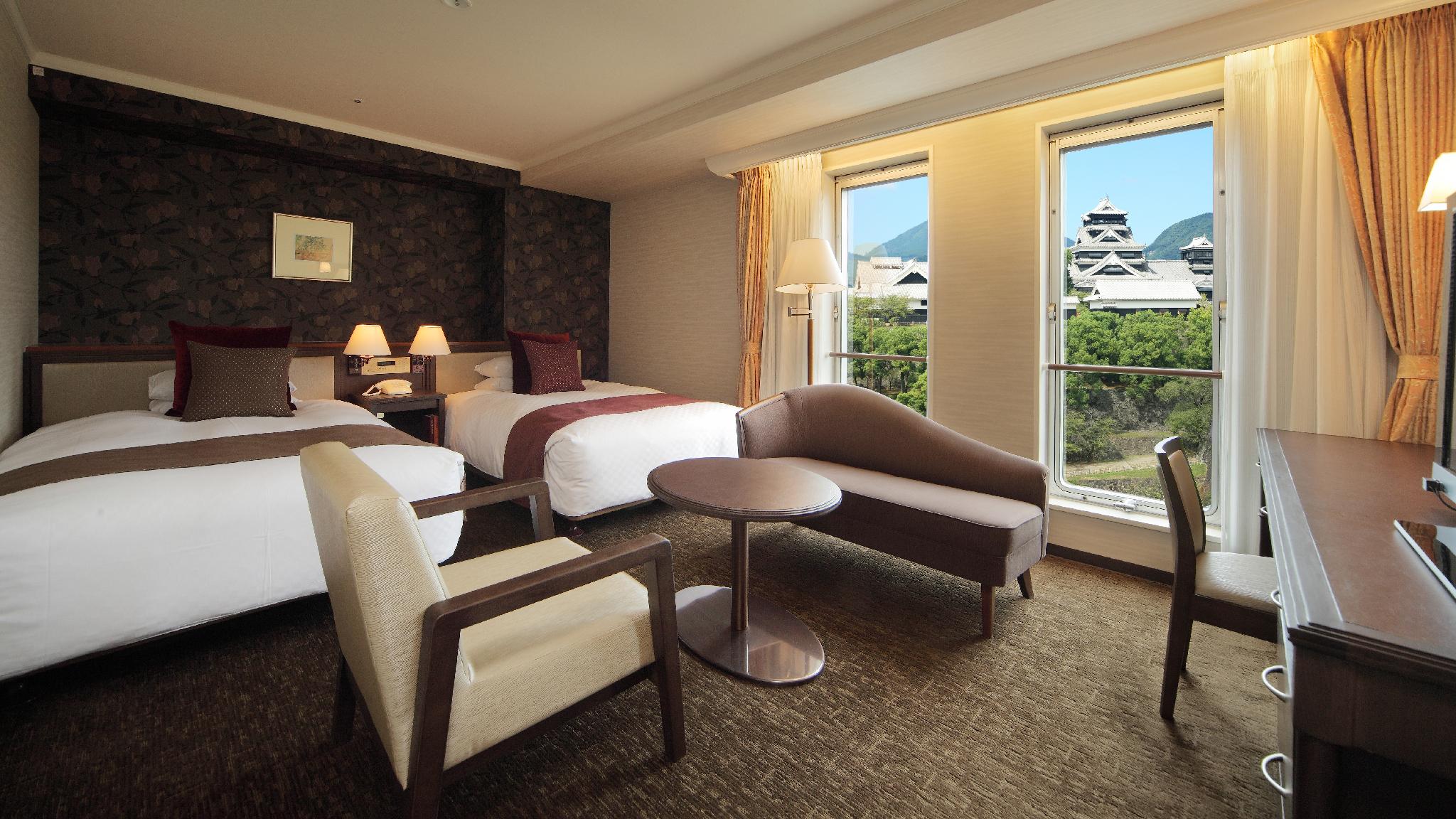 Superior, Twin Beds, Castle Side, Corner