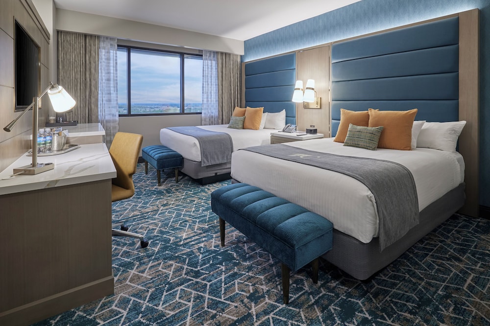 Deluxe, 2 Queen Beds, Grand Tower