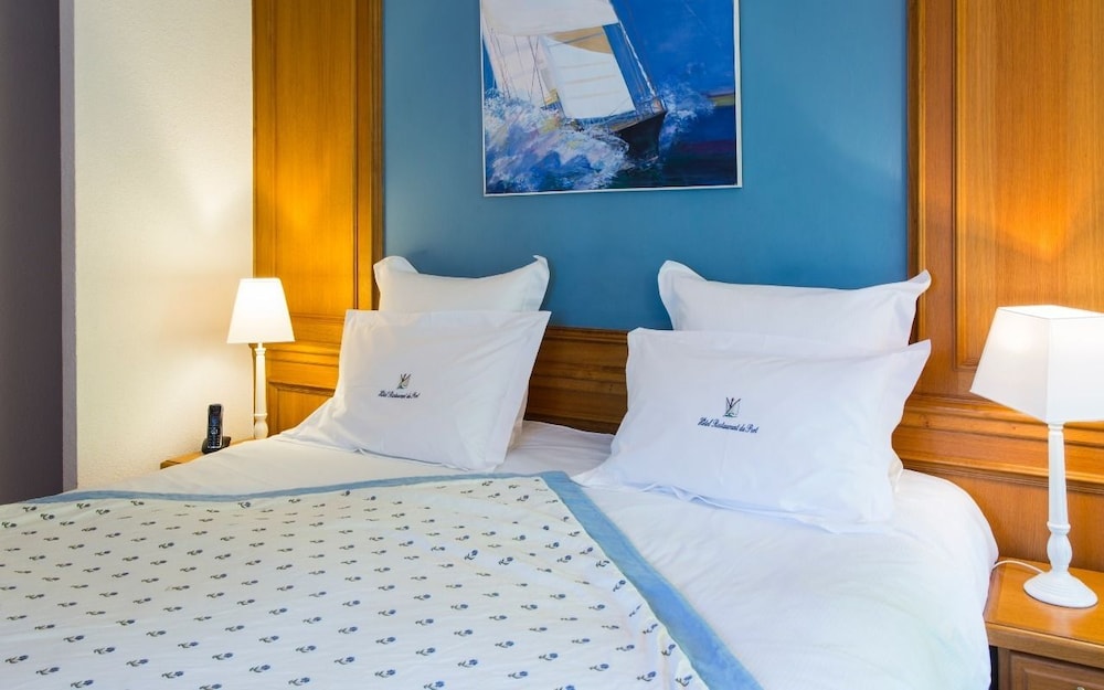 Hotel-Restaurant Du Port 12/41