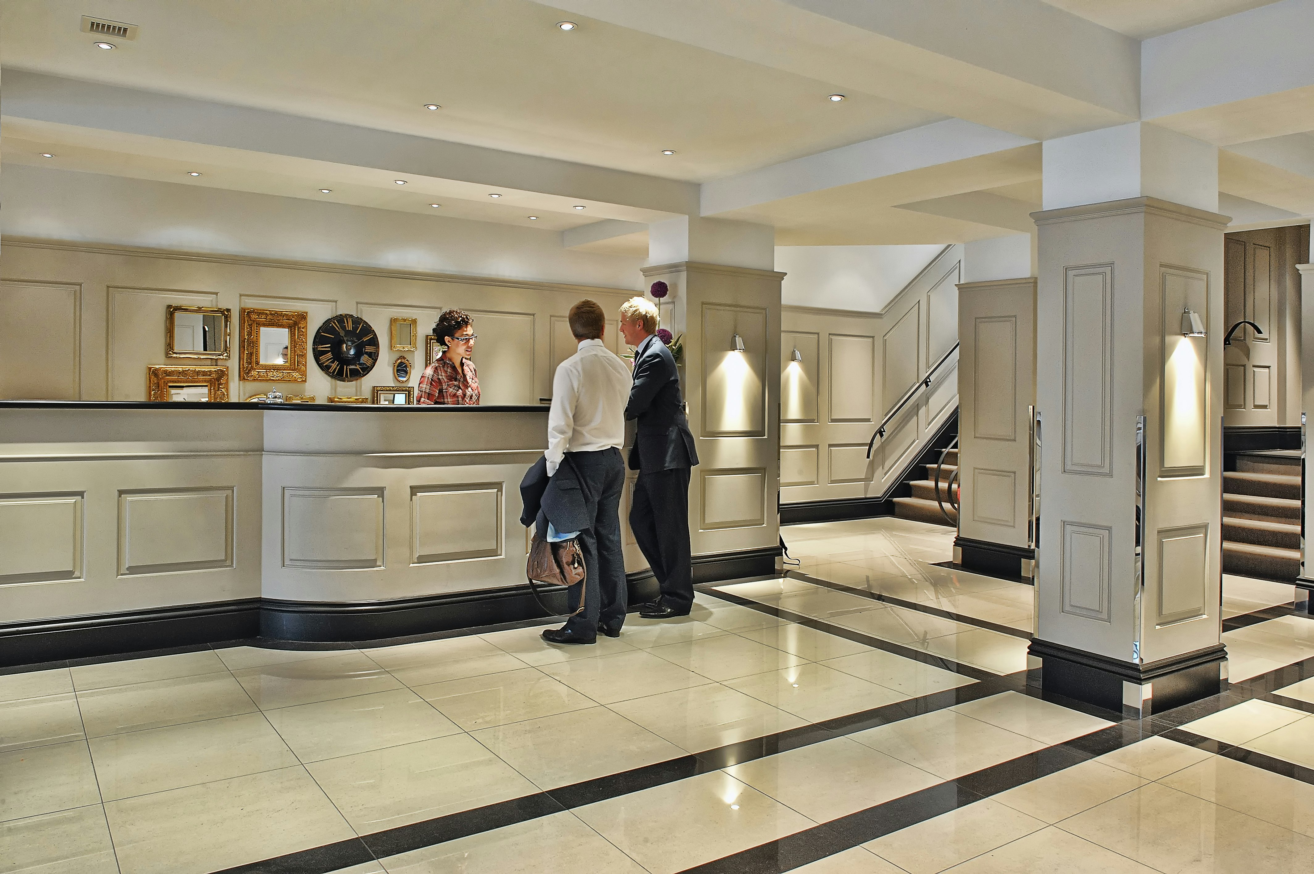 Chelsea Cloisters Serviced Apartments 102/121