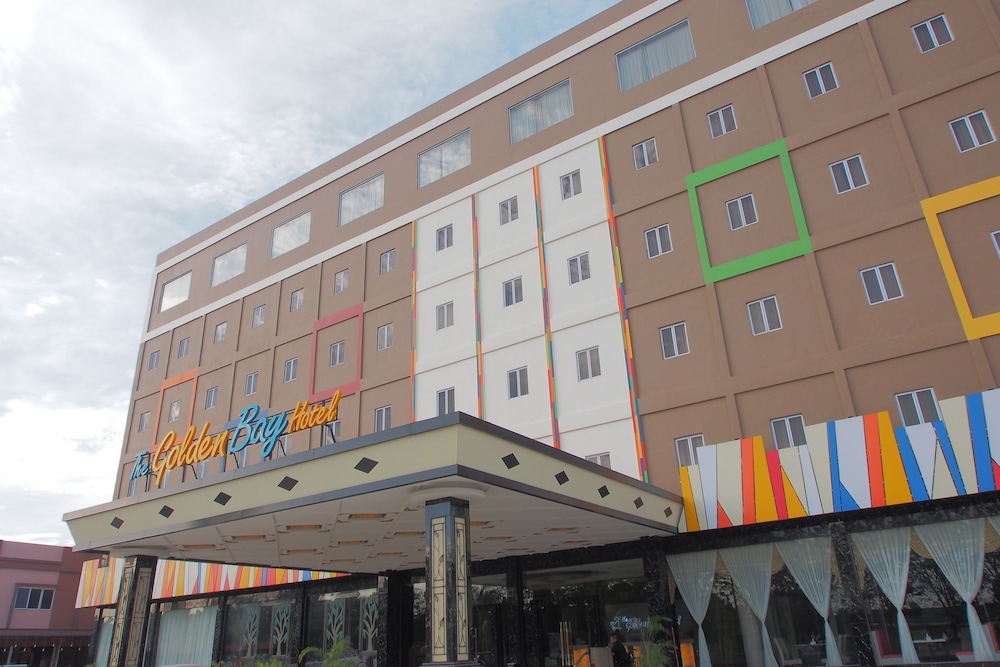 The Golden Bay Hotel Batam 2/53