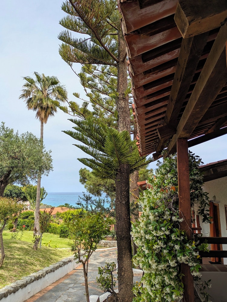 Villaggio La Pizzuta 44/49