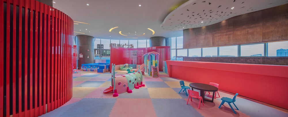 Maison New Century Hotel Dongguan 59/69