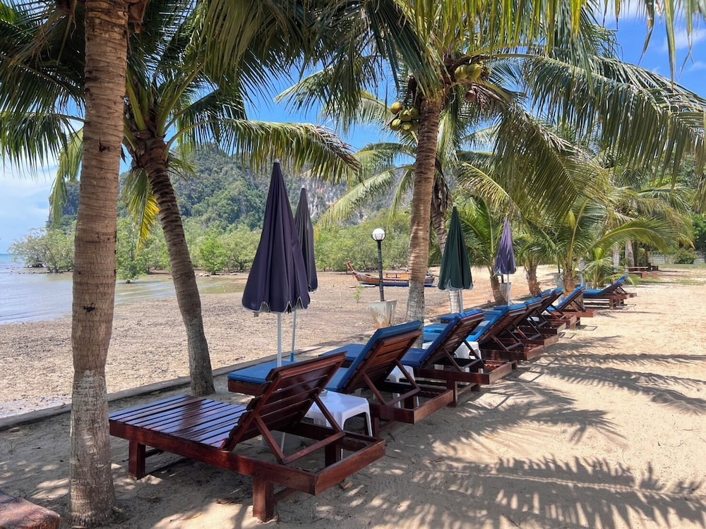 Diamond Beach Resort 23/38