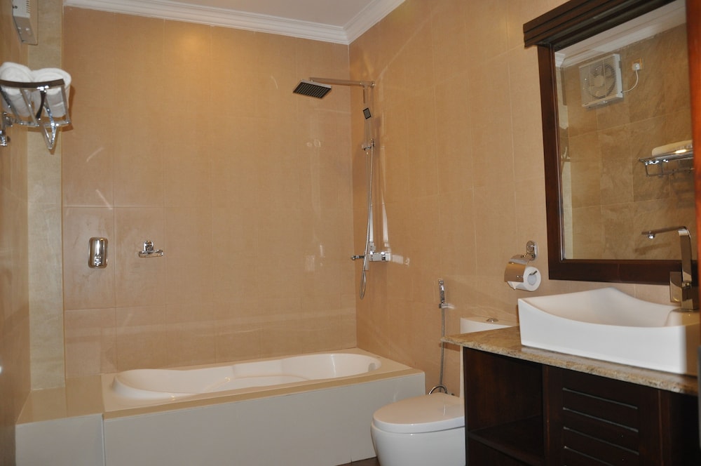 Galaxy City Hotel 49/51