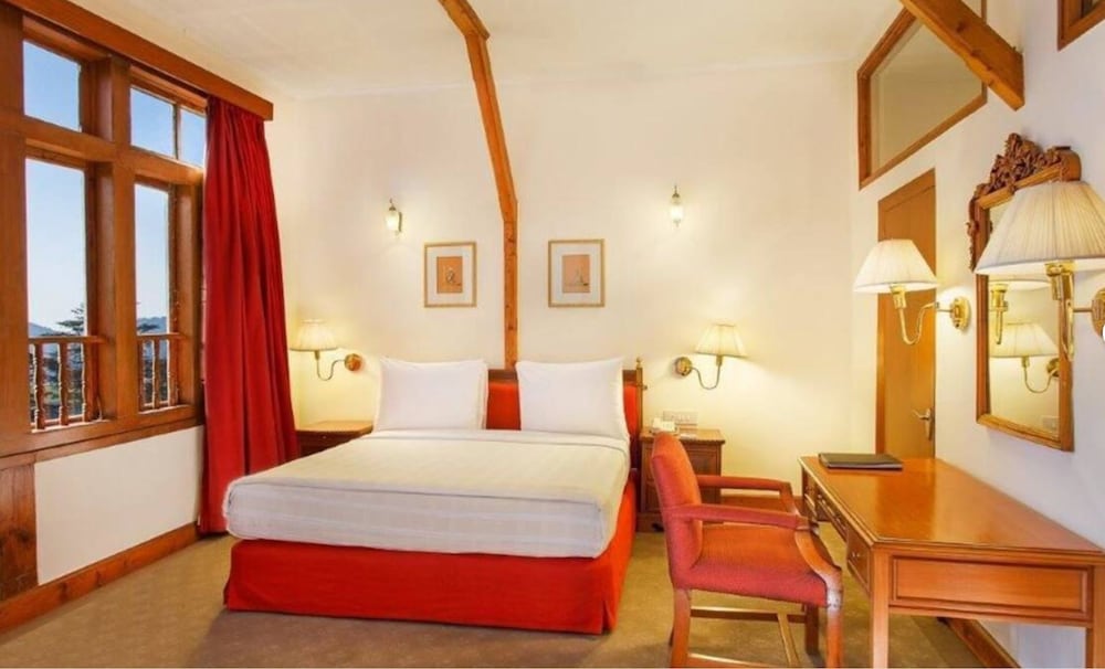 CLARKES HOTEL 11/50