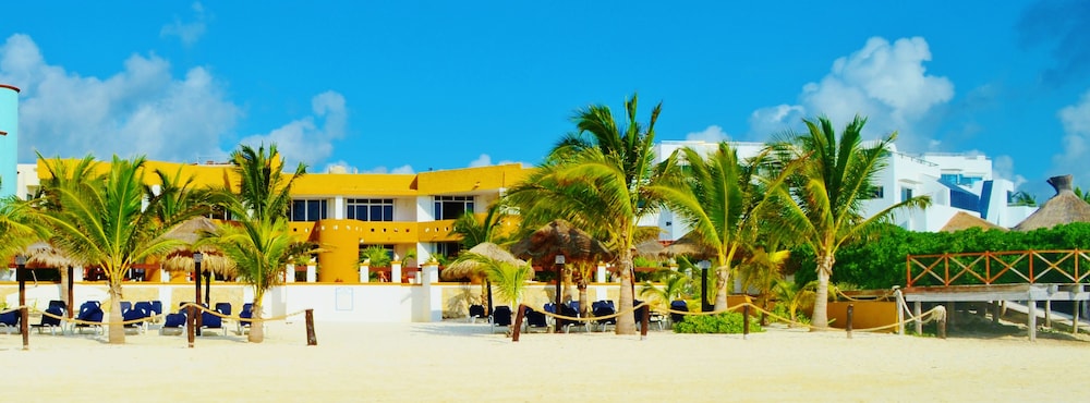 HOTEL ARRECIFES SUITES 61/67