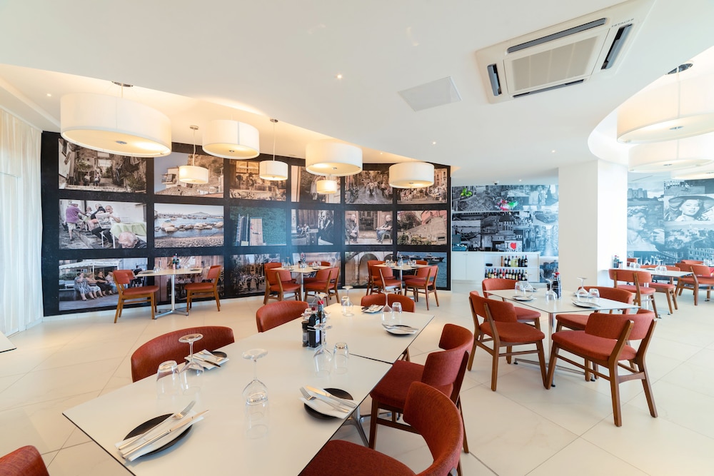 Ramla Bay Resort 57/72