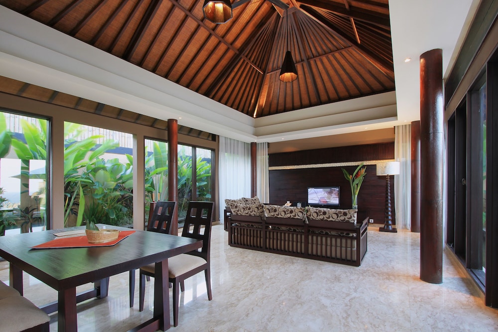 Ulu Segara Luxury Suites Villas 34/50