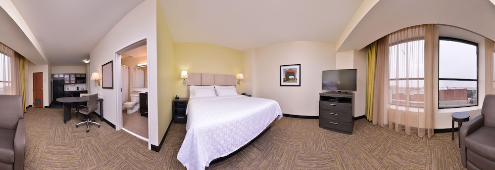 Candlewood Suites Terre Haute 19/49