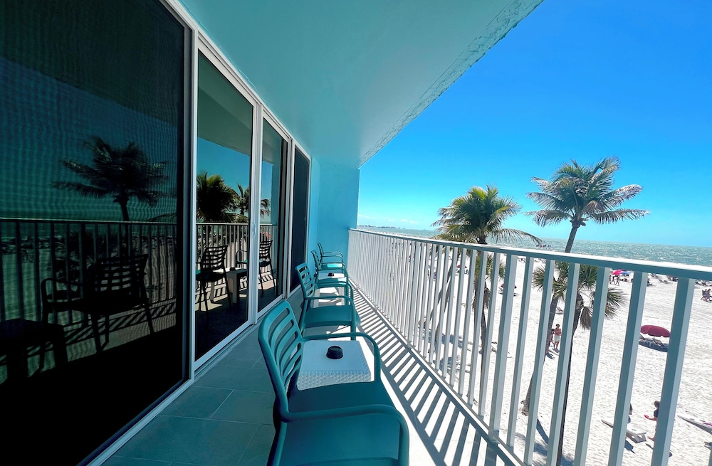 Lani Kai Beachfront 4/50