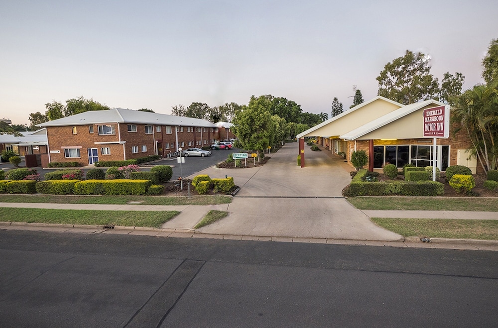 Emerald Maraboon Motor Inn 2/56