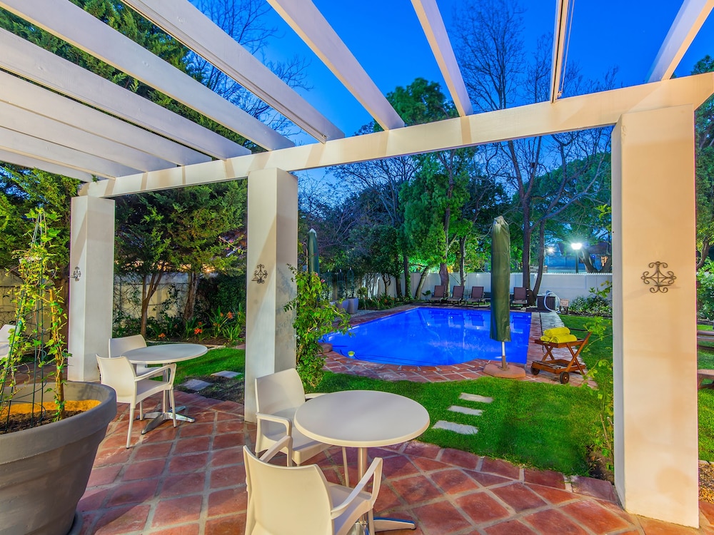 Summerwood Guest House 41/44