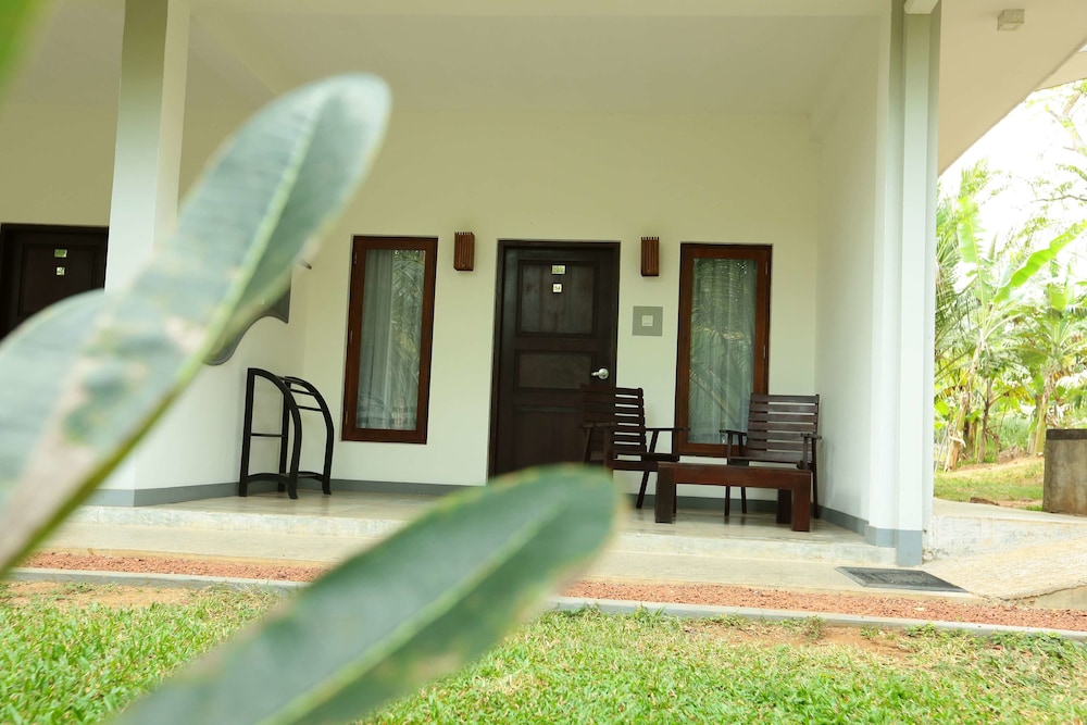 Lagoon Paradise Beach Resort 39/60