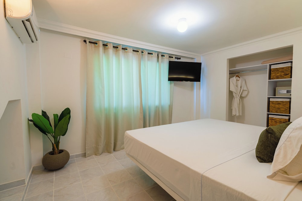 Hotel Cocoliso Island Resort 25/75