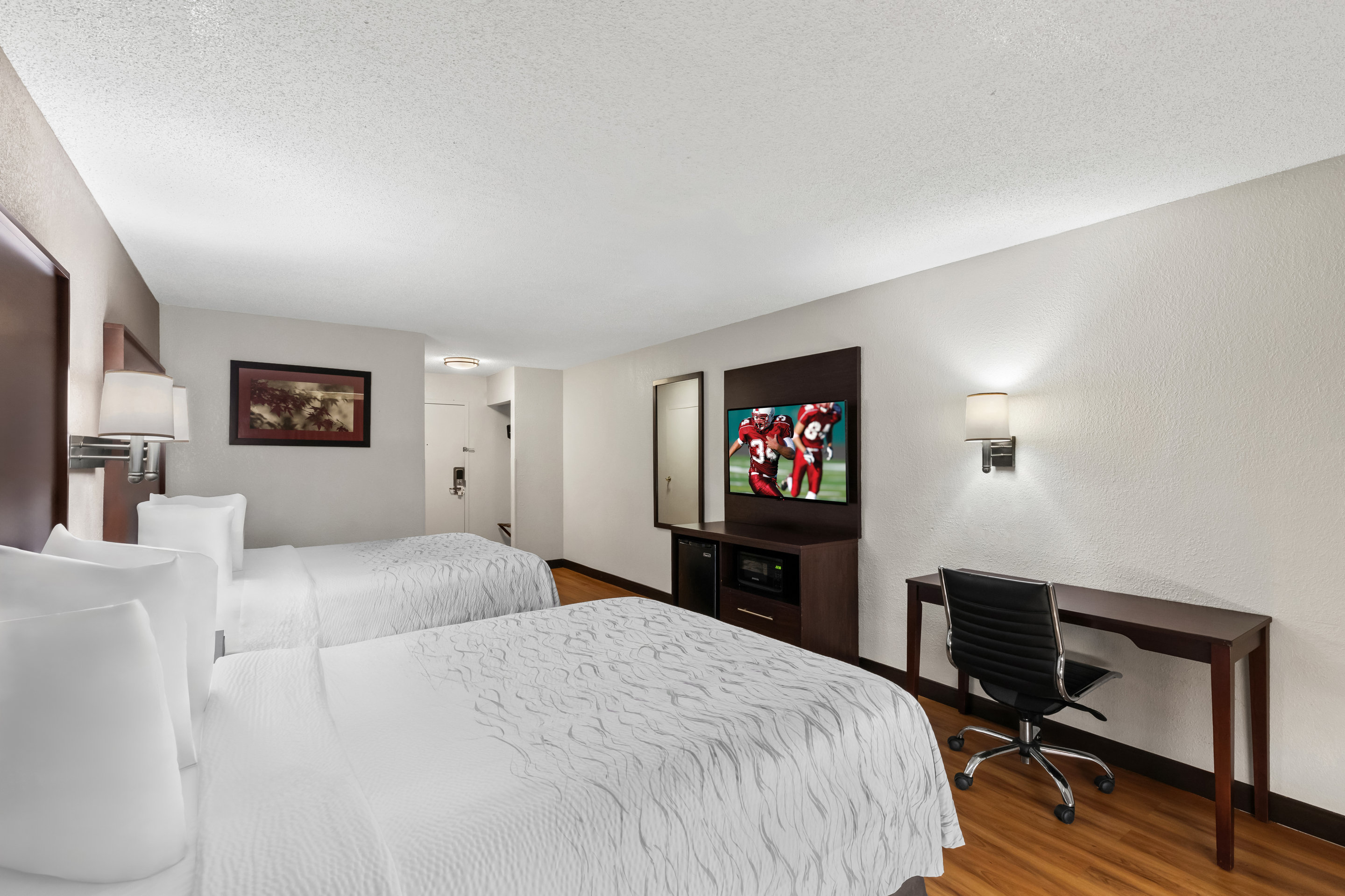 Non-Smoking Superior 2 Queen Beds, Micro-Fridge