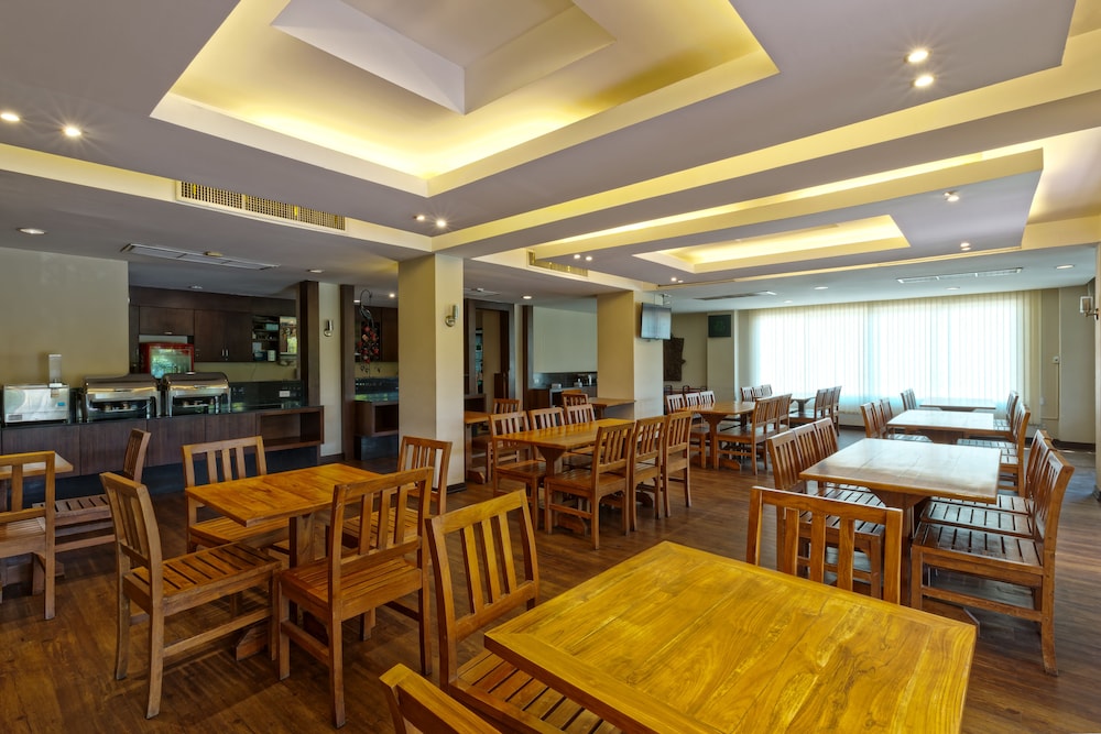 Asia Hotels Group (Poonpetch Hotel) 46/63