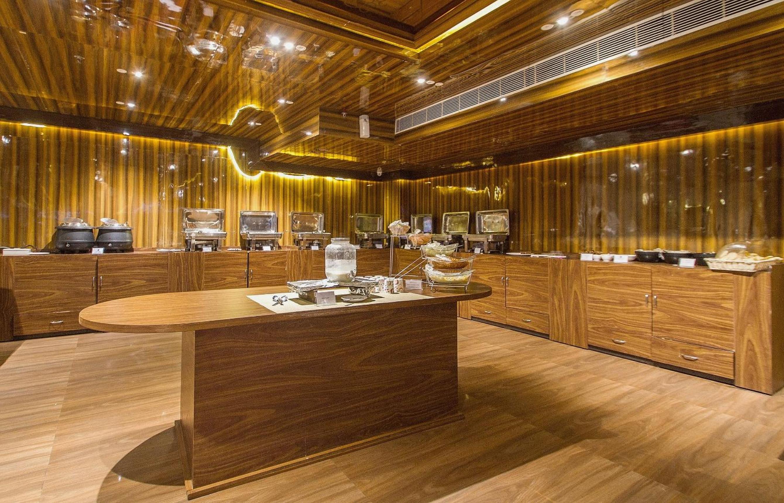 Oyo 10225 Hotel Sree Chandana 38/50